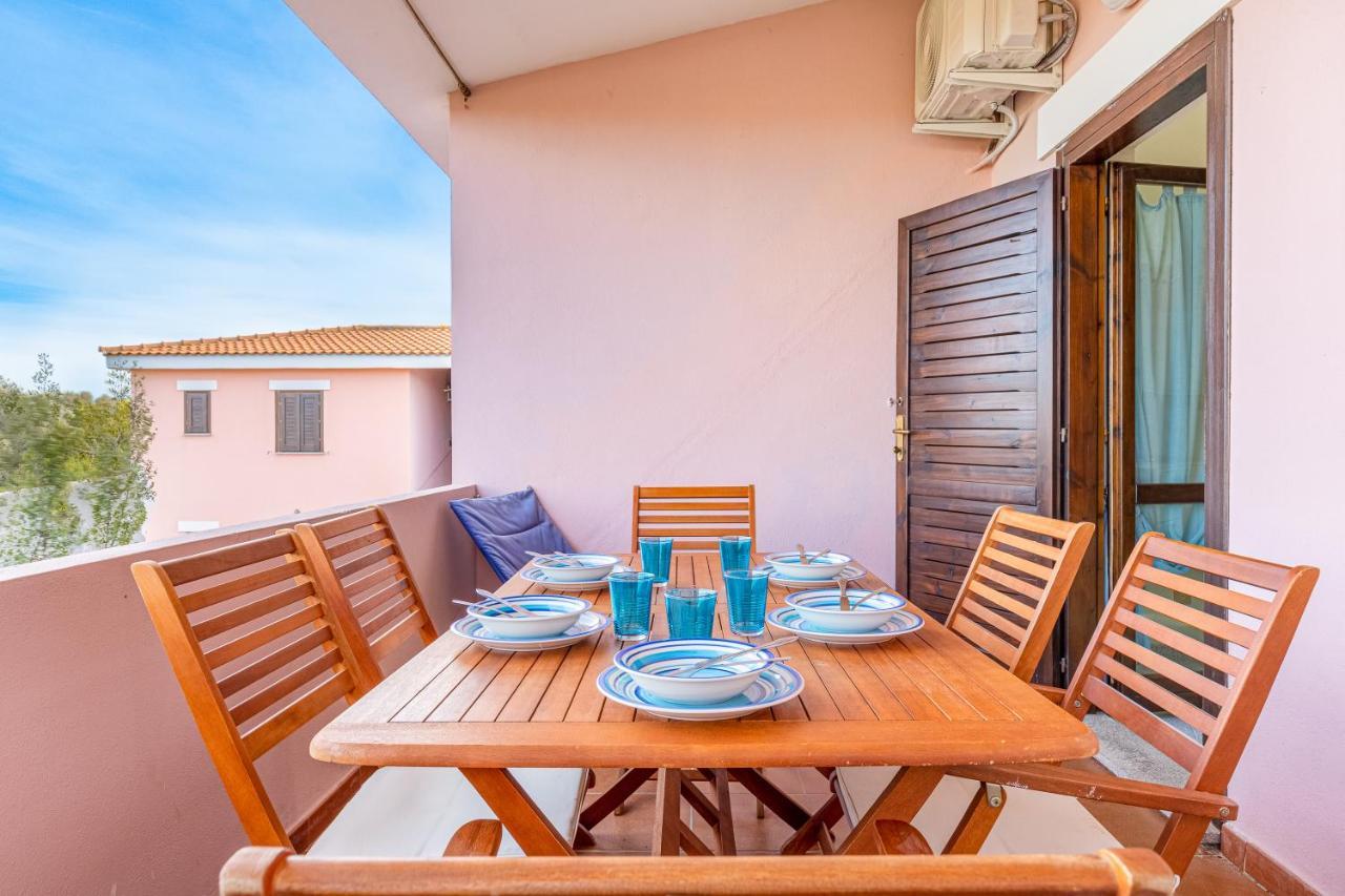 Trilocale A 200 Mt Dal Centro Apartamento San Teodoro  Exterior foto