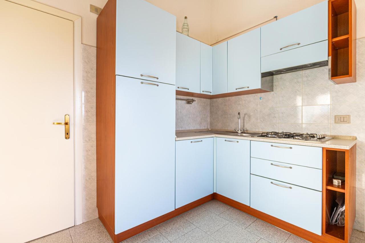 Trilocale A 200 Mt Dal Centro Apartamento San Teodoro  Exterior foto