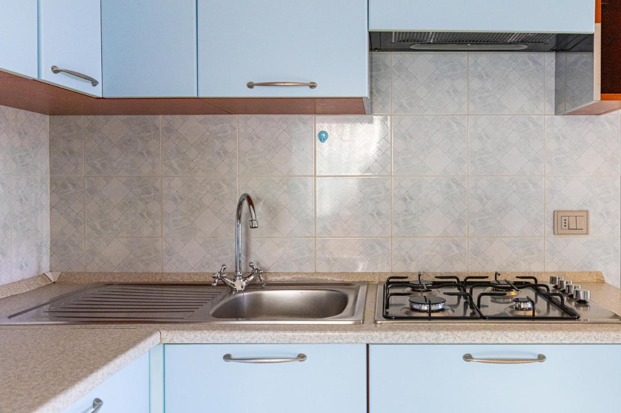 Trilocale A 200 Mt Dal Centro Apartamento San Teodoro  Exterior foto